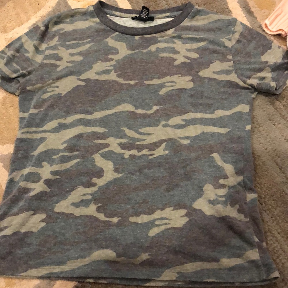 camo tee